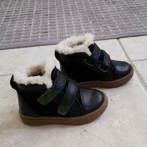 Ugg toddler boots